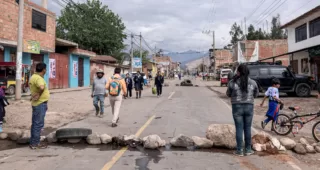Weeks 25 ~ 29 – Downtime in Urubamba and Protests around Peru